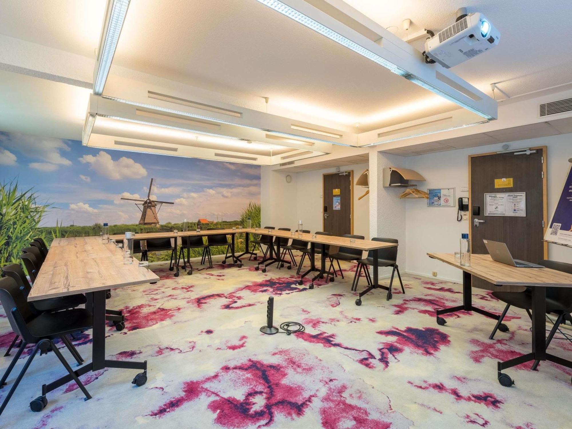 Novotel 4*